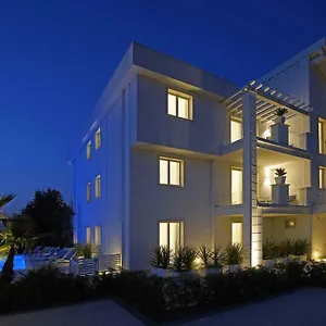 villa-bianca-luxury-apartments.it-lombardy.com/